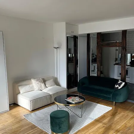 Charming In Heart Of Saint Germain! Appartement