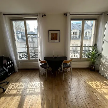 Charming In Heart Of Saint Germain! Appartement Paris